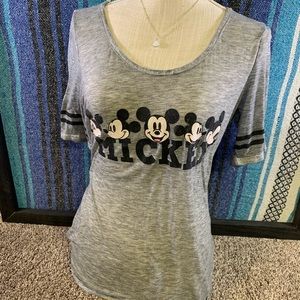 💛 (5/$25) Mickey Shirt